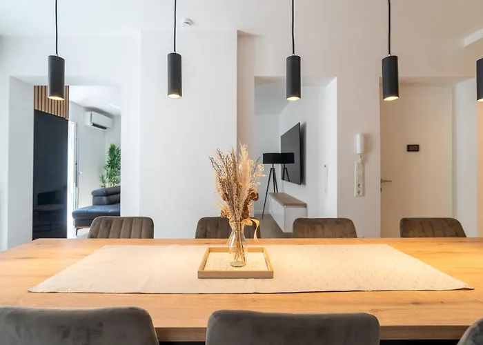 Kalelarga Grand Apartment *